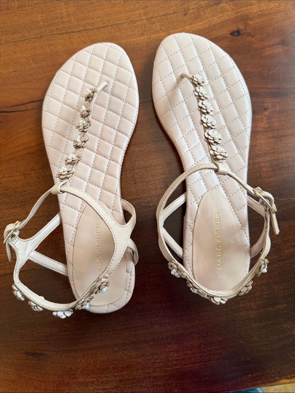 Brand New Marc Fisher Nude/Light pink Floral T-Strap Quilted Sandals